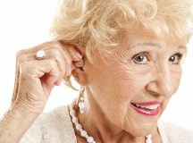 Máy trợ thính rất hữu ích cho người già