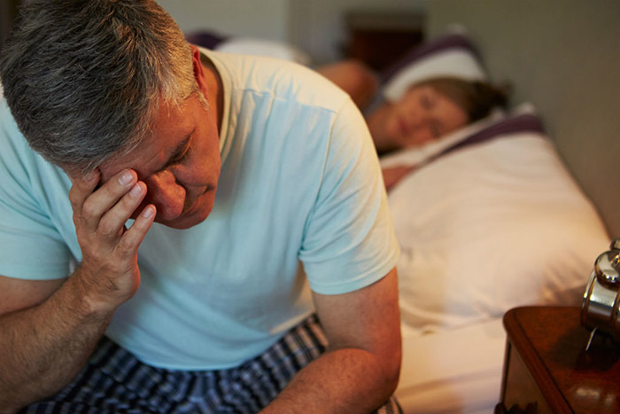 Mất ngủ là căn bệnh phổ biến ở người già
