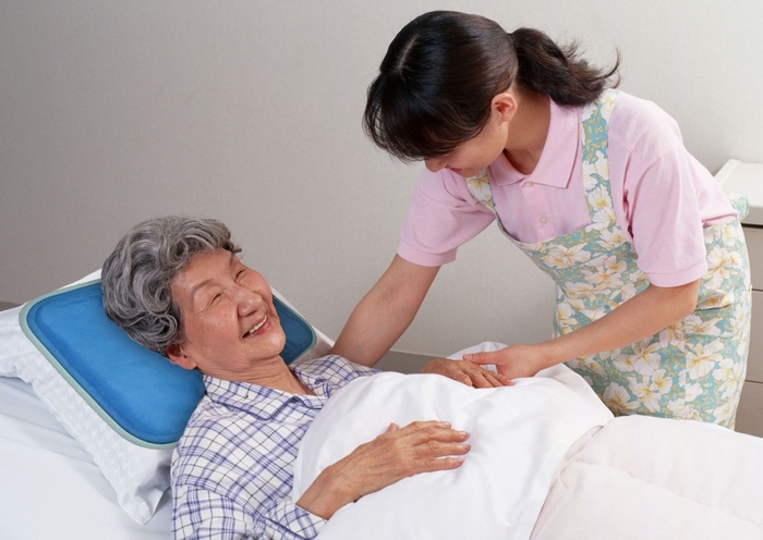 Dịch vụ chăm sóc người già